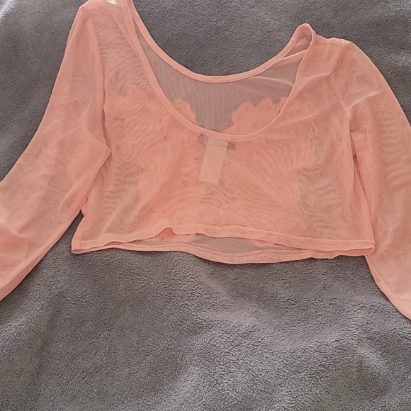 Top - Picture 3 of 4